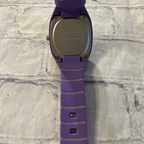 CONVERSE QUARTZ MOVEMENT PURPLE SILICONE STRAP WATCH - Picture 4 of 10
